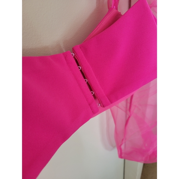 Nookie Illusion Crop - Neon Pink - Picture 6 of 6